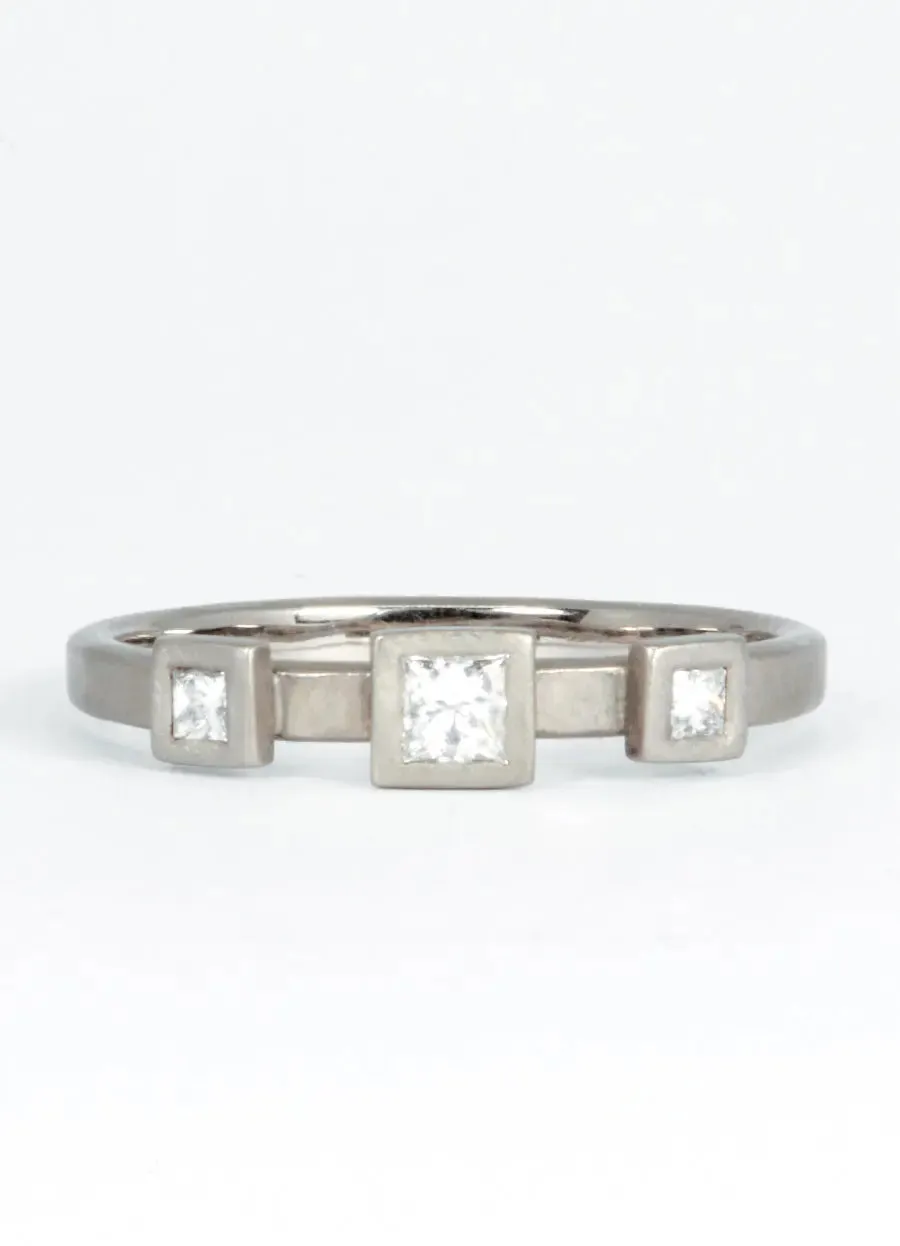 18ct White Gold and Princess Cut Diamond Trilogy Ring