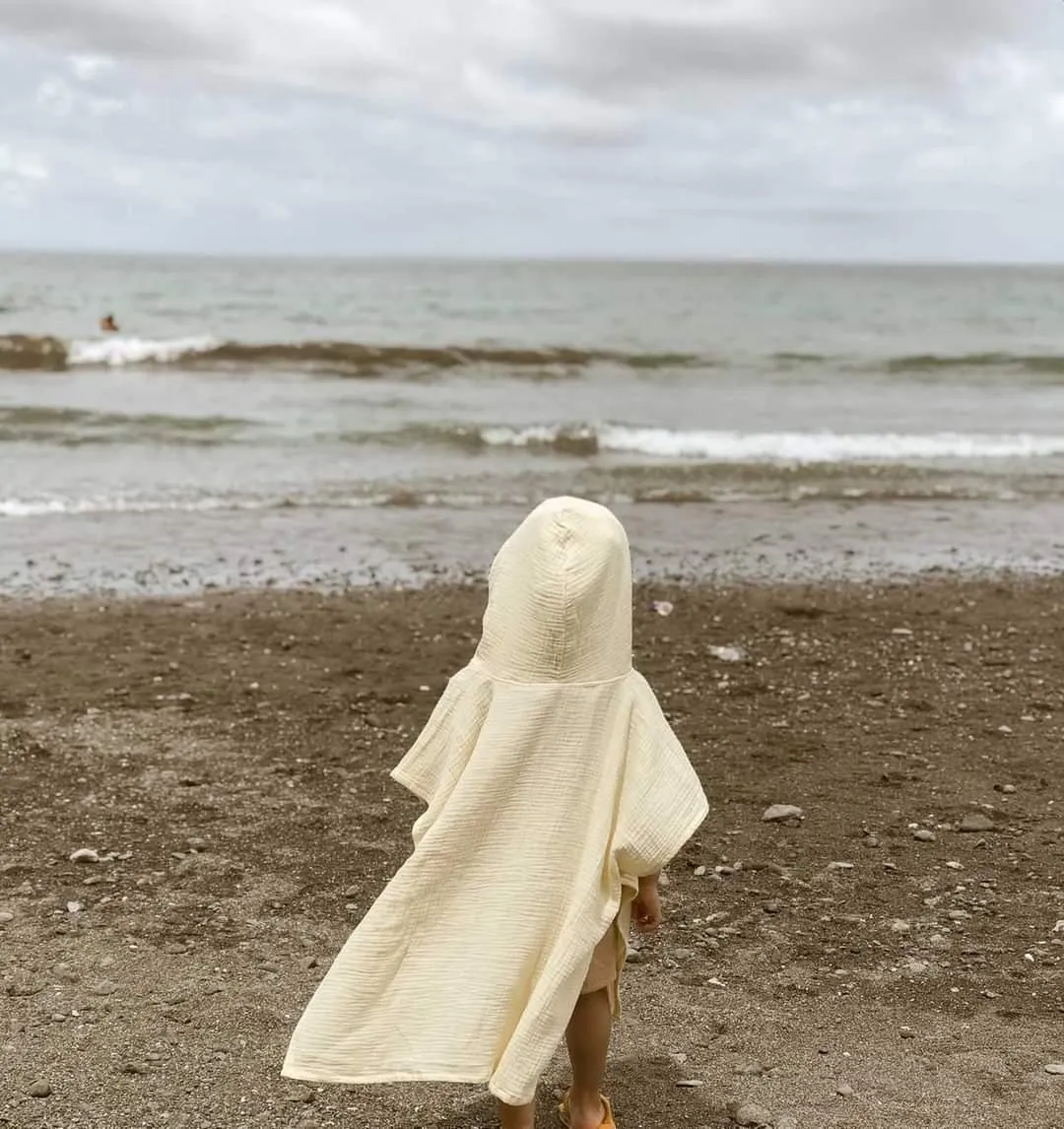 C's Coleccion Beach Poncho Large (5-6yo)