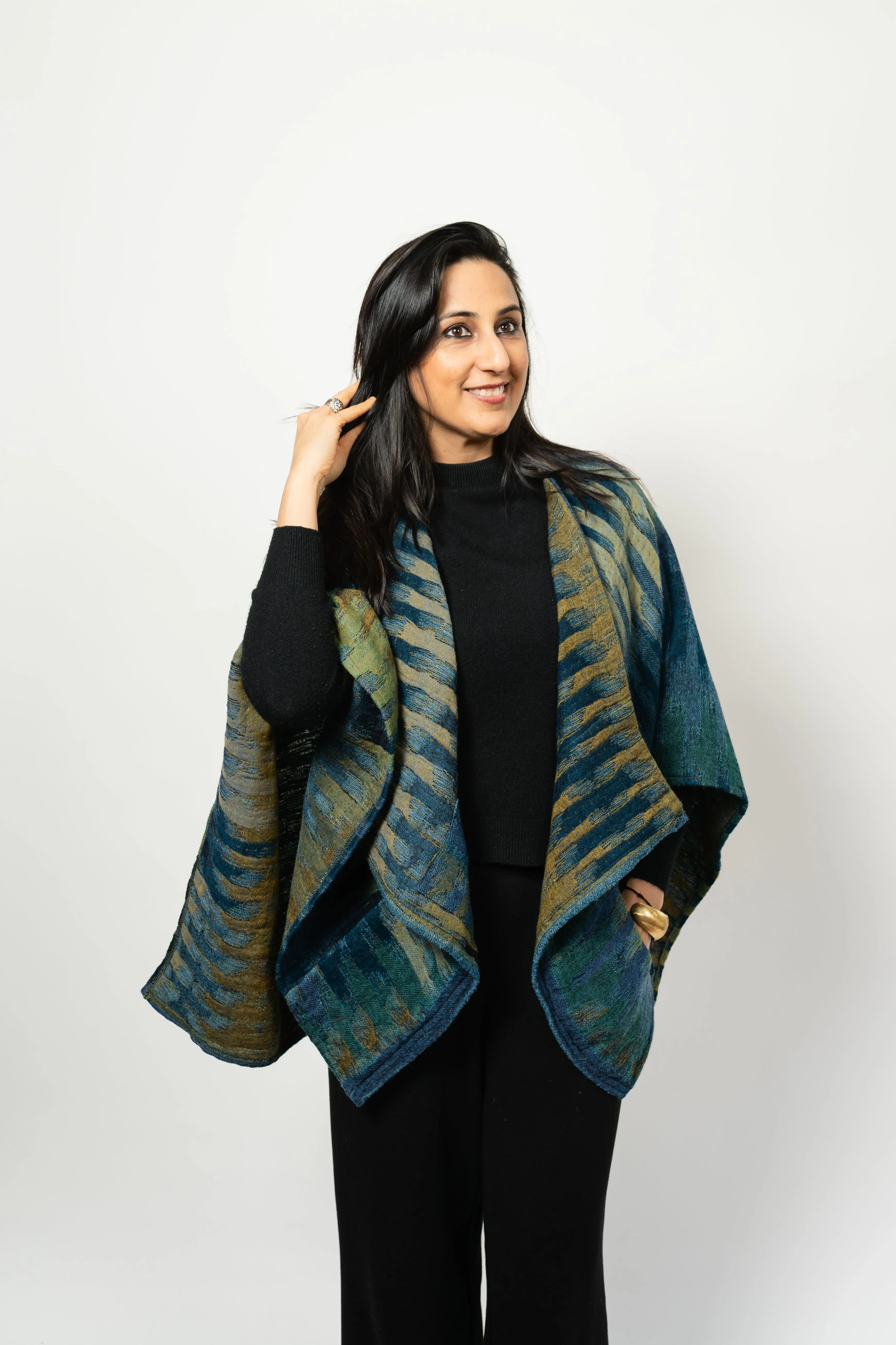 NEW ! In Style Regular Poncho in Reversible Morocco Green colors   Free Bag