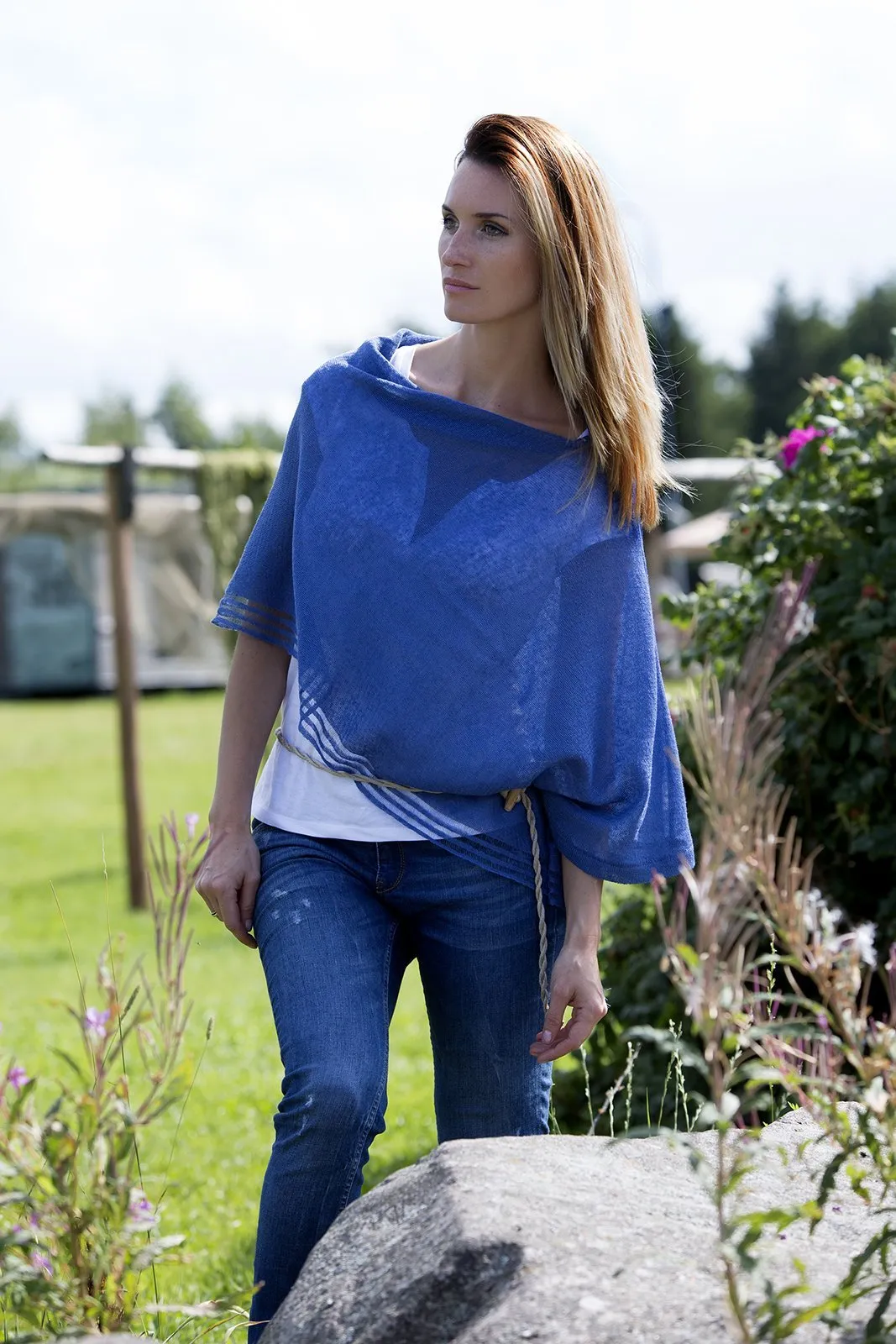 Rannu linen poncho