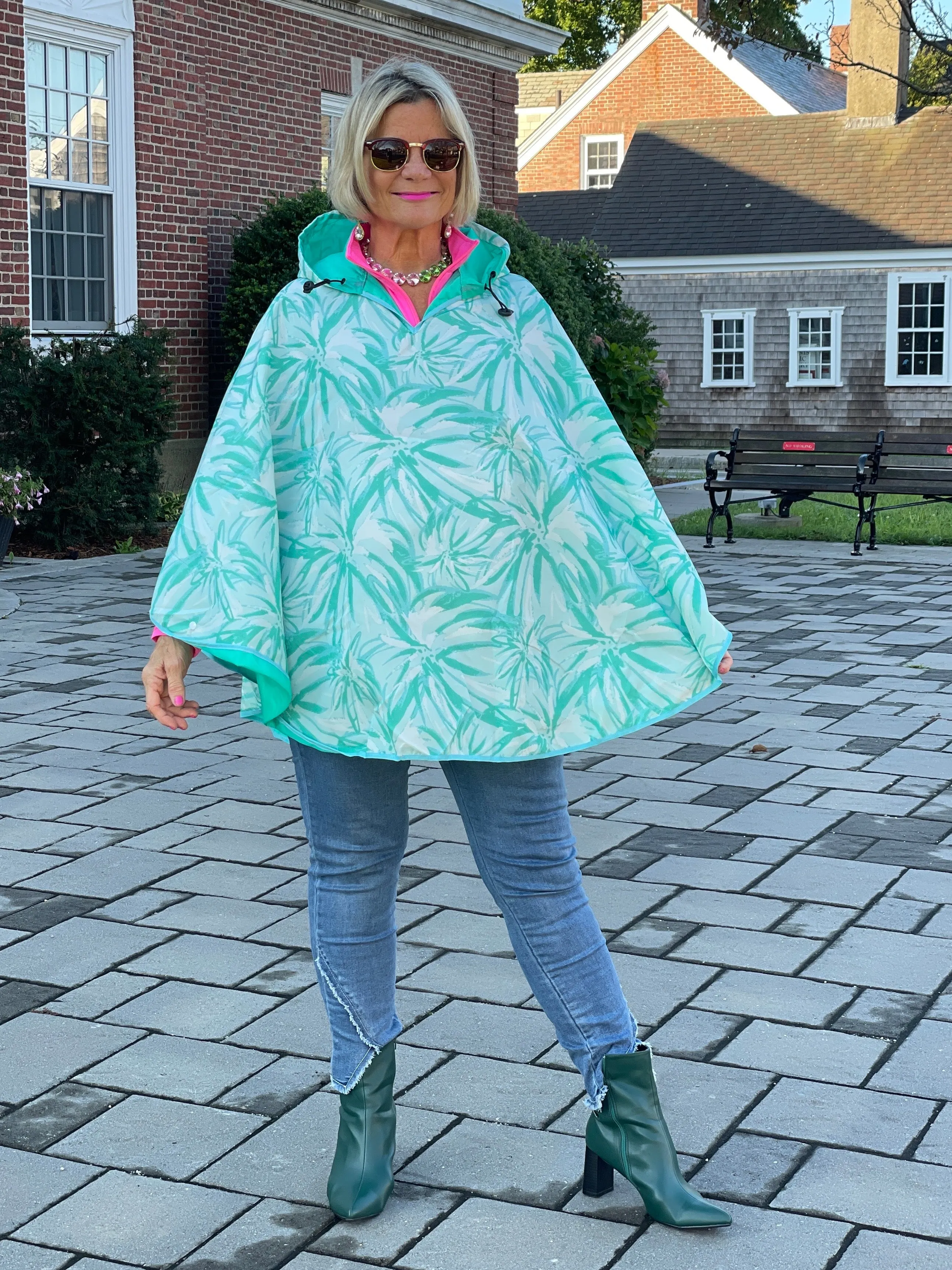 REVERSIBLE MINT FLORAL PONCHO
