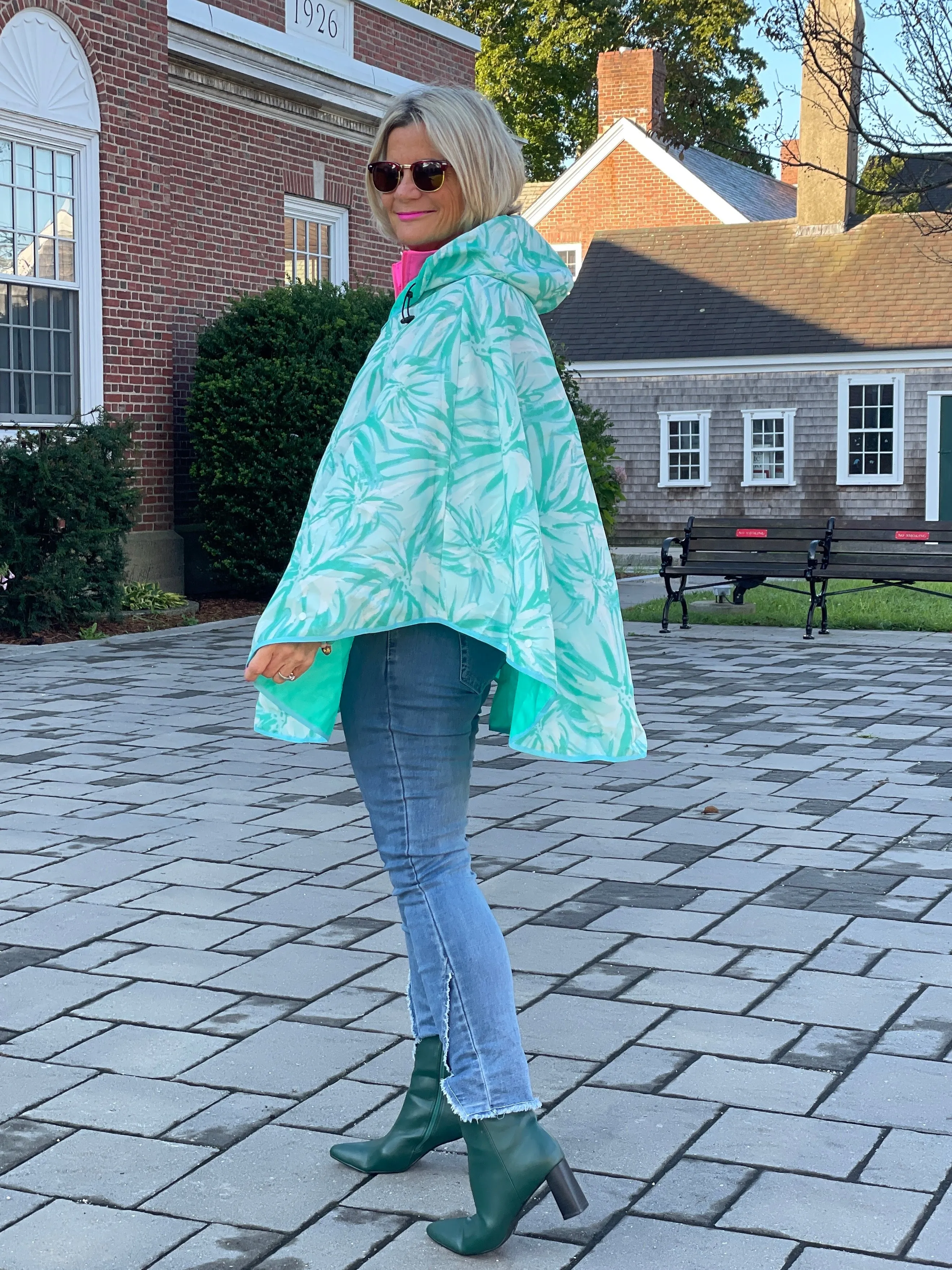 REVERSIBLE MINT FLORAL PONCHO