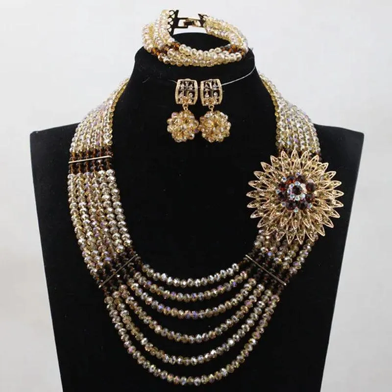 Unique jewelry set elevates