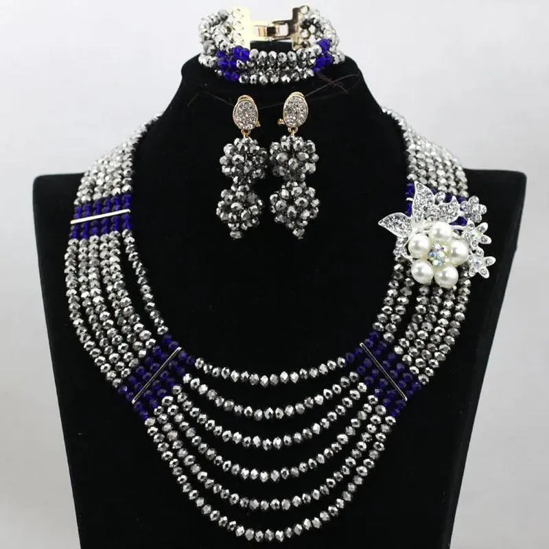 Unique jewelry set elevates