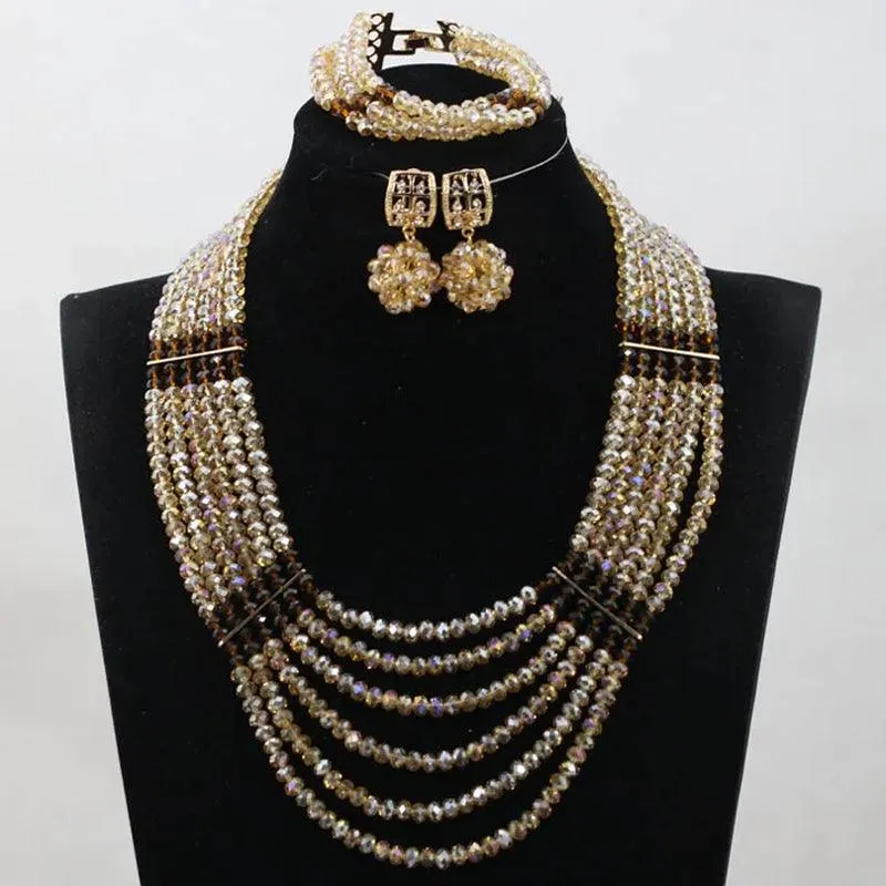 Unique jewelry set elevates