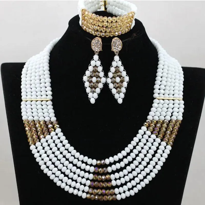 Unique jewelry set elevates