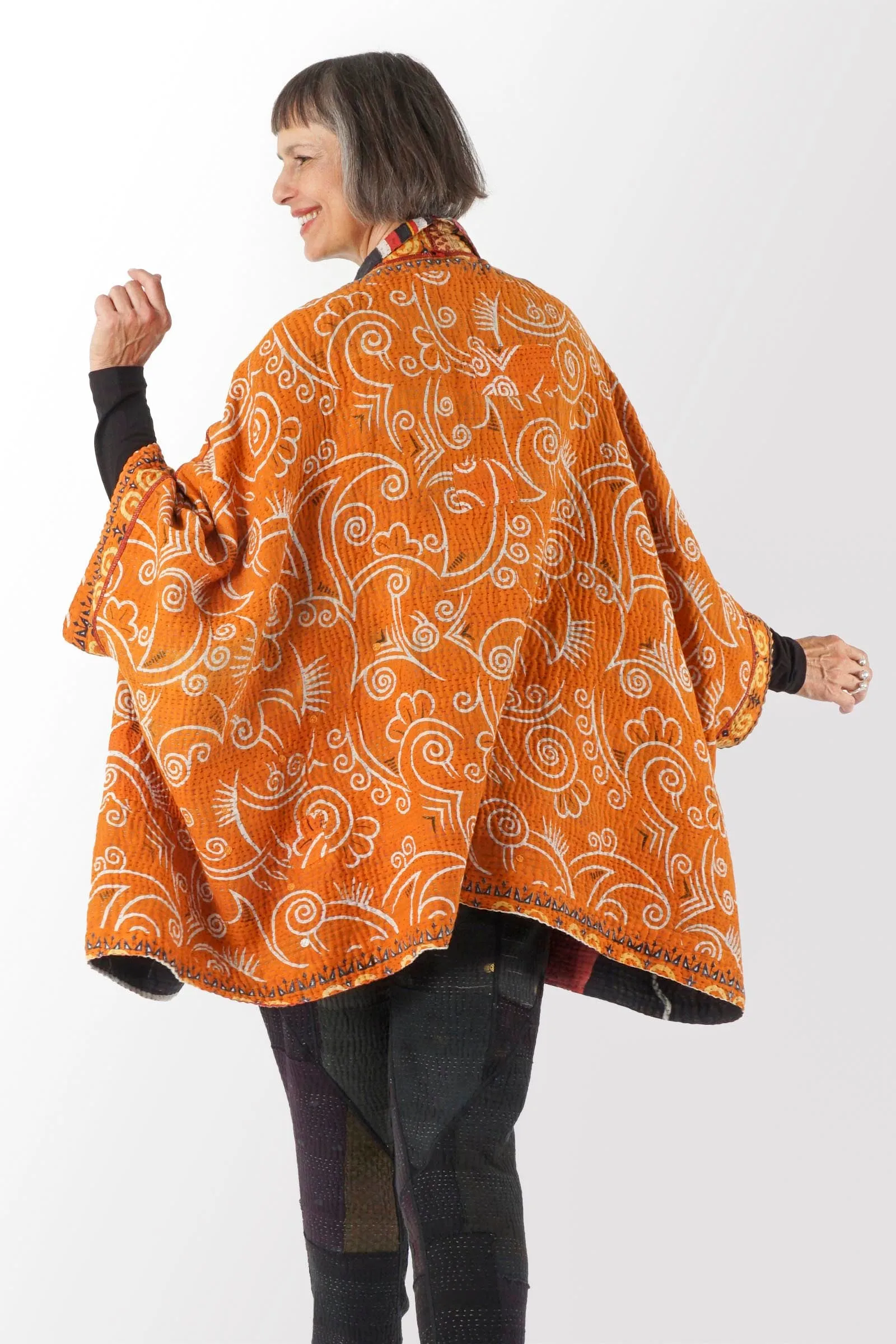 VINTAGE COTTON KANTHA DOUBLE COLLAR PONCHO - cv4323-0022a -
