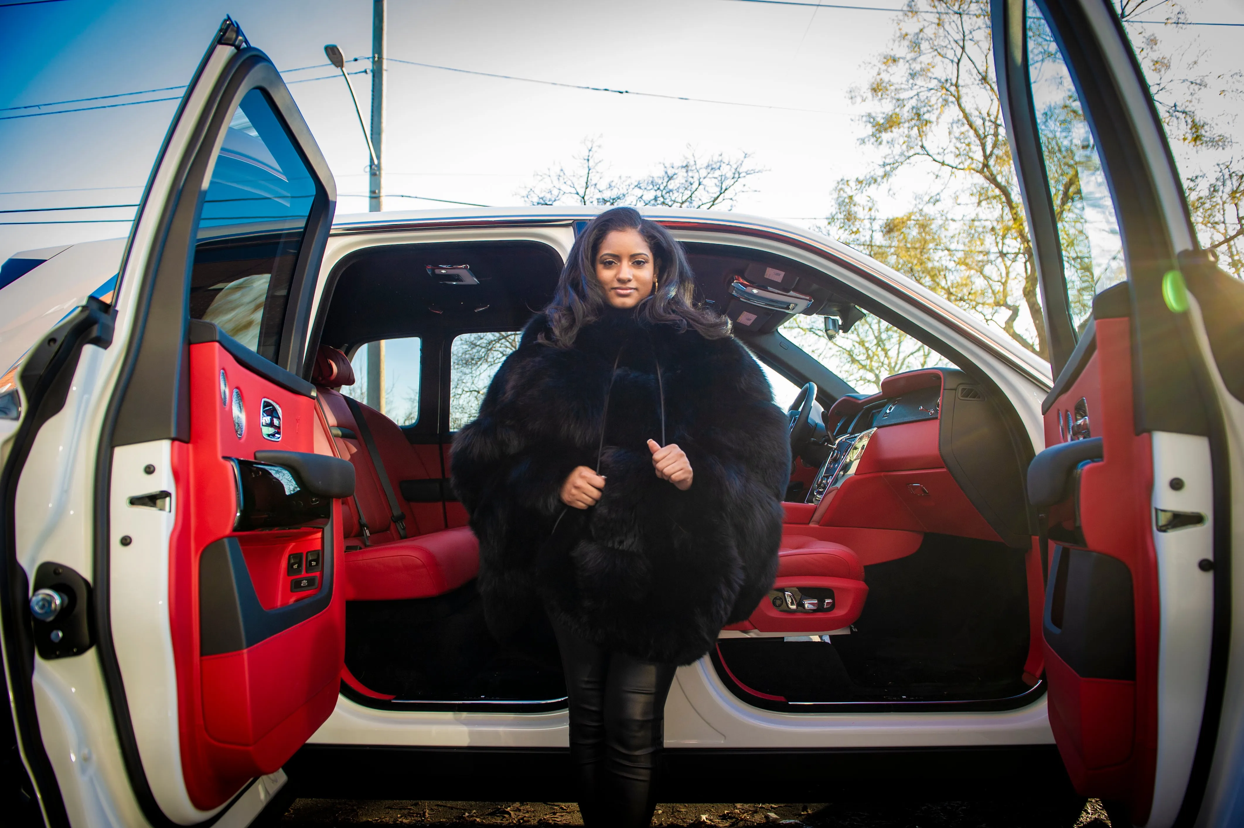 Women's Fox Fur Poncho [Black]
