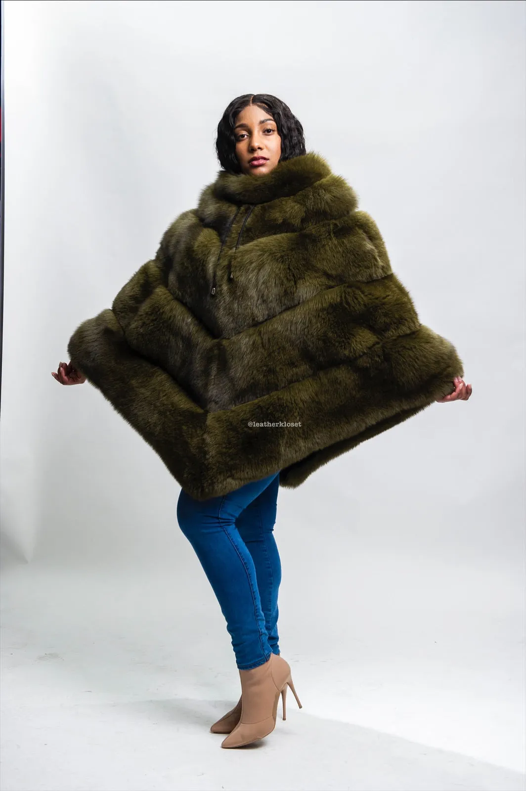 Women's Fox Fur Poncho [Olive]