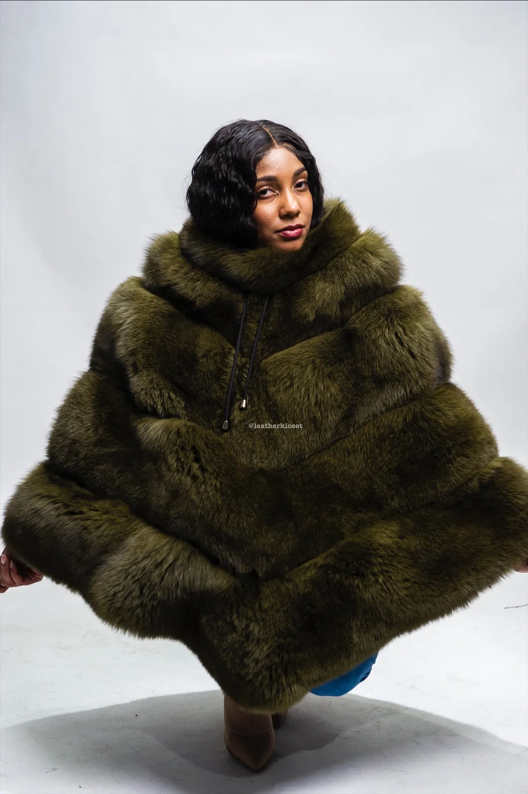 Women's Fox Fur Poncho [Olive]