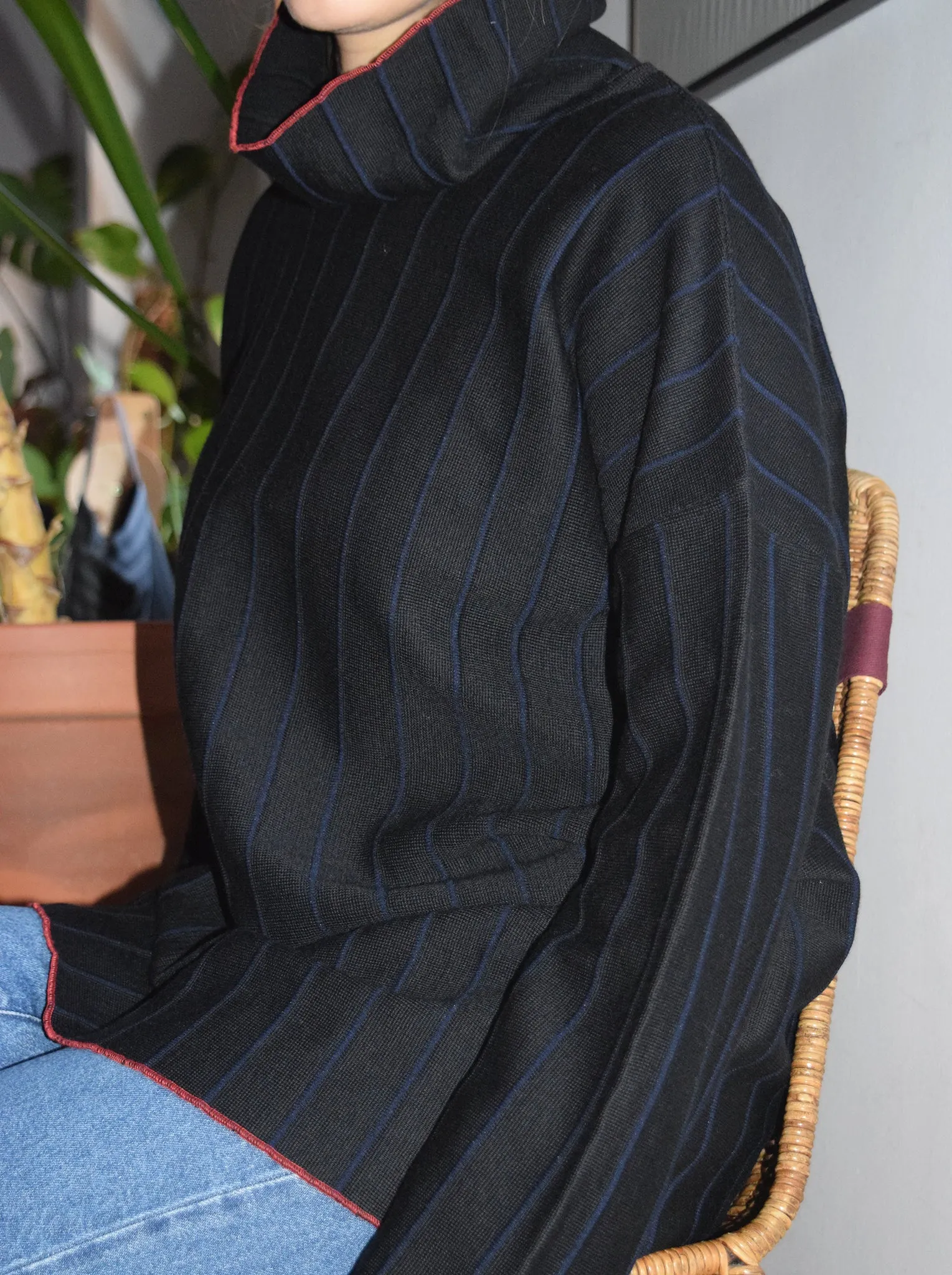 Yke long pullover, black & navy